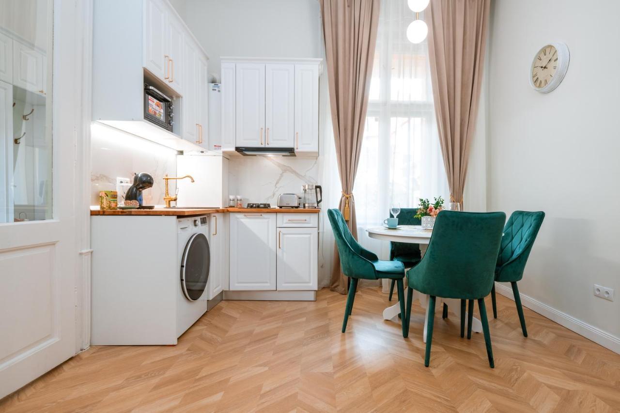 Apartament De Lux Central, P-Ta Matei Corvin Cluj-Napoca Extérieur photo