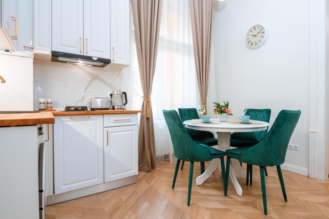 Apartament De Lux Central, P-Ta Matei Corvin Cluj-Napoca Extérieur photo